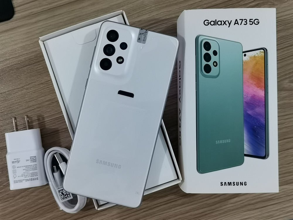 Samsung Galaxy A73 5G – 128 GB /256GB – Dual-SIM (Unlocked) 108MP 5000mAh