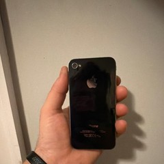 Apple iPhone 4 Black 5MP 3.5in iOS Wi-Fi Bluetooth Smartphone Single SIM