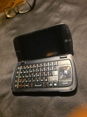 LG enV Touch VX11000 Black Verizon QWERTY Keyboard Cellular Phone