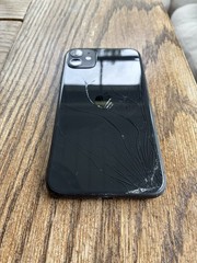 Apple iPhone 11 – 64 GB – Black (Unlocked)