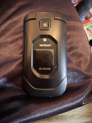 Kyocera DuraXV Extreme E4810 4G LTE Verizon Unlocked RUGGED Camera Flip Phone