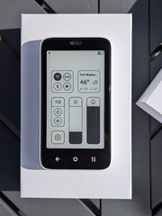 Mudita Kompakt Natural White Unlocked E-Sim Quad Core 32GB 8MP MuditaOS K