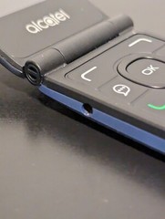 Alcatel Go Flip 4044N (MetroPCS) – 4GB – Blue Cellular Flip Phone