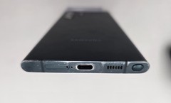 *READ**NO SERVICE** Samsung Galaxy S22 Ultra 128GB Green (Unlocked) –