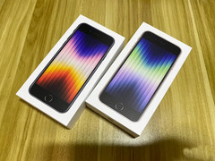 New & Sealed Apple iPhone SE 3rd Gen 2022 64-256GB Fully Unlocked 2 YRS WARRANTY