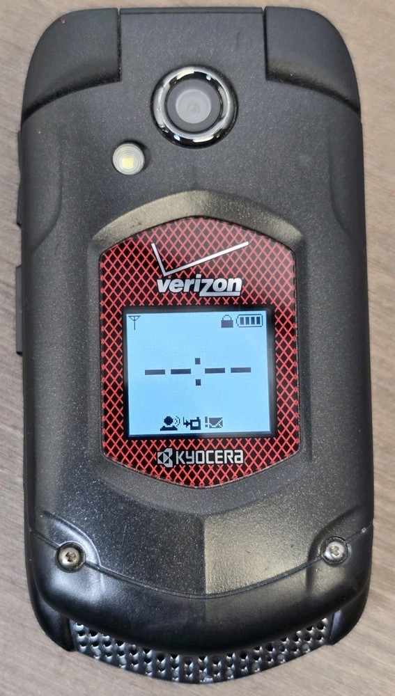 Vintage Kyocera Verizon KYOE4520NCPTT Flip Cell Phone, Black “O2B” Works Great!!