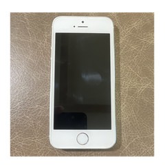 Apple iPhone 5s Silver 8MP Camera 4.0in Screen Model A1533 Smartphone