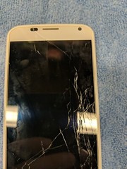 Motorola Moto X XT1060 (Verizon, 1st gen.) 16GB, White – 4G LTE CRACKED SCREEN