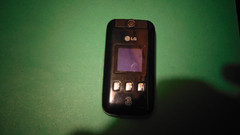 LG U310 CELL PHONE – BOX