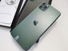 Apple iPhone 11 Pro Max (Midnight Green) 64GB,256GB,512GB Fully Working Unlocked