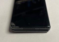 Samsung Galaxy Z Fold 3 256gb Black SM-F926U (Unlocked) – READ DISCRIPTION.