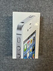 Apple iPhone 4S 16GB Black White (Unlocked) A1387 IOS9 Sealed