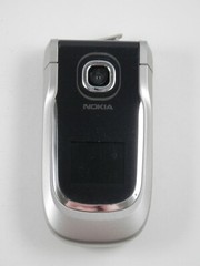 Nokia 2760 Cell Phone Bundle – Powers On – Flip Phone For Parts or Repair