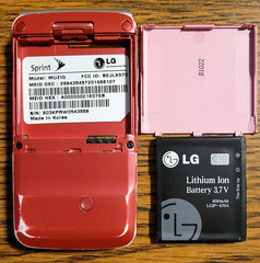 LG Muziq LX570 – Pink ( Sprint ) Cellular Flip Phone -Super Rare Color / Bundled