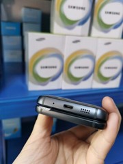 99%n ew Samsung SM-W2017 microSDXC 64GB Android 6.0 Flip Phone Unlocked
