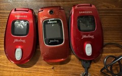 Samsung Jitterbug Flip Phones, Lot of 3, Red – Vintage Senior Cell Phone