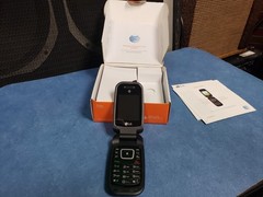 LG-B470 Flip Phone – At&t bundle