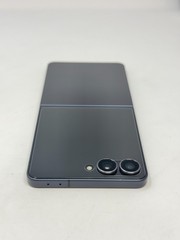 Samsung Galaxy Z Flip7 (SM-F766W) – 256GB Unlocked Jet Black – Excellent
