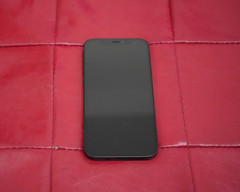 Apple iPhone 12 – 64GB – Black – Unlocked – 100% Battery Health