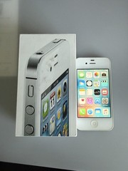 Apple iPhone 4s – 16 GB – White (Unlocked)