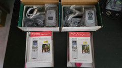 Sony Ericsson Z1010 – 32 MB – Silver (Unlocked opened box full set very rare !