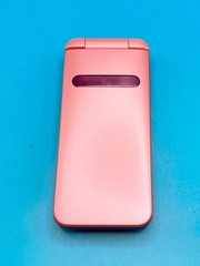KYOCERA GRATINA KYF37 Android Flip Phone Pink Unlocked From Japan