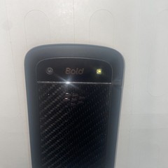 (Nice) BLACKBERRY BOLD 9900 8 GB cell phone (No Battery. carrier: Rogers, Fido)