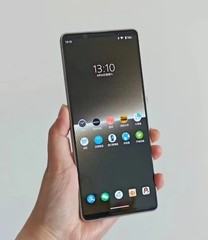 Global Sony Xperia 1 V 6.5” 48MP XQDQ72 Android Unlocked 256GB eSIM