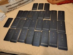 Android Smartphone Lot 28 Unlocked 32GB (Please read the description below )👇👇