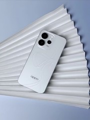 Oppo Reno15 5G 6.32″ 50MP Dimensity 8450 6200mAh Android Unlocked