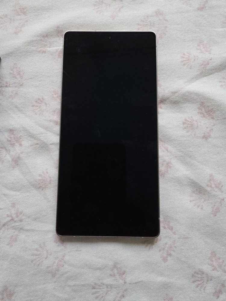 Samsung Galaxy S25 Ultra. 1 Month Old .