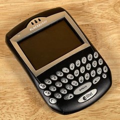 Blackberry RIM 7250 Black & Silver Bluetooth 32MB microSD 900 mAh Cell Phone