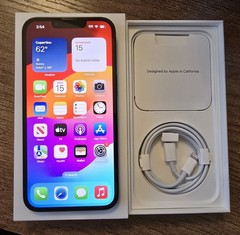 Apple iPhone 13 A2482 128GB + 1 Year Apple Warranty + 1 Year Tracfone Service