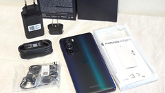 Motorola Edge 30 Pro 5G XT2201-1 12GB RAM 256GB 50MP Cosmos Blue Unlocked