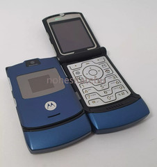 Original Motorola RAZR V3 Flip Mobile Phone Unlocked Cellphone Camera 2G GSM