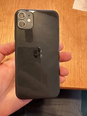 Apple iPhone 11 64GB Fully Unlocked