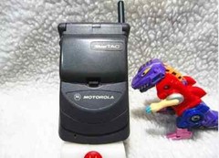Original Unlocked MOTOROLA StarTAC 328c 2G GSM 900 Flip CellPhone NOT FOR USA