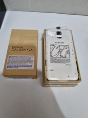 NEW 4G 16GB SAMSUNG GALAXY S5 SM-G900F White
