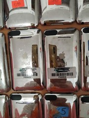Lot of 21 Apple iPod Touch 1st, 2nd, 3rd,32GB(3pcs)16GB(3pcs)8GB(15pcs)for parts