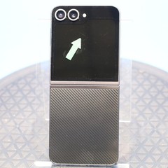 Samsung Galaxy Z Flip6 – 512 GB – Crafted Black (Unlocked)