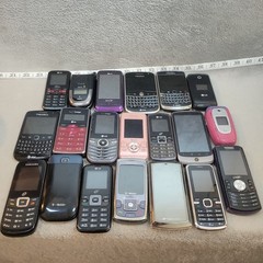 Lot of 20 Vintage Cell Phones Blackberry LG HTC Sony Ericsson Parts Untested