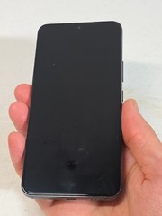 Samsung Galaxy S22 – 128 GB – Phantom Black (Unlocked) Randomly Freezes.