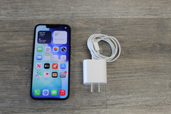 Apple iPhone 16e – 128 GB – Black (AT&T)