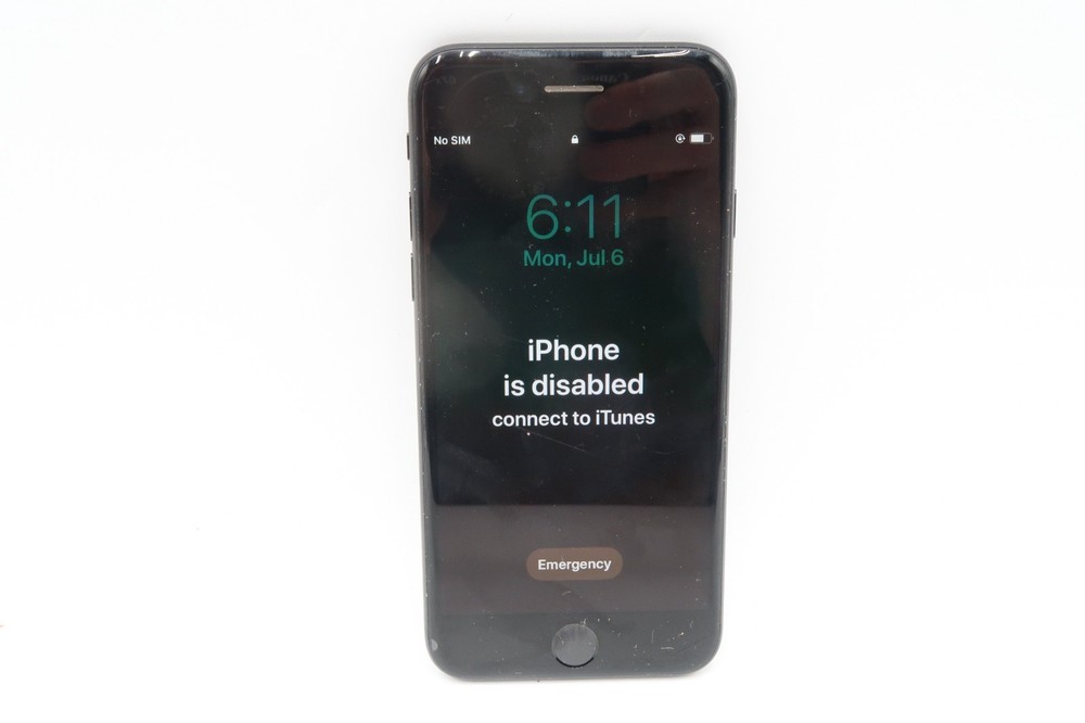 Apple iPhone 7 A1660 32GB Black Bar Smartphone 12MP Camera Disabled/Parts
