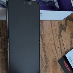 Samsung Galaxy Z Flip6 512GB Gray Android Flip 🙃 Open Box