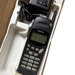 Vintage Nokia 918 Cell Phone Classic And All Accessories-Untested