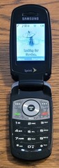 Samsung SPH-M300 – Gray and Black ( Sprint ) Cellular Flip Phone – READ