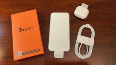 Apple iPhone 16 – 128GB – White (Unlocked) – NEW with HEADPHONES