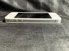 2012 Apple iPhone 4S – 16 GB – White – 3.5″ Retina Screen