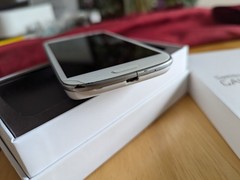 Samsung Galaxy S3 SGH-T999 Smartphone (T-Mobile) – 16GB White – For Parts/Repair
